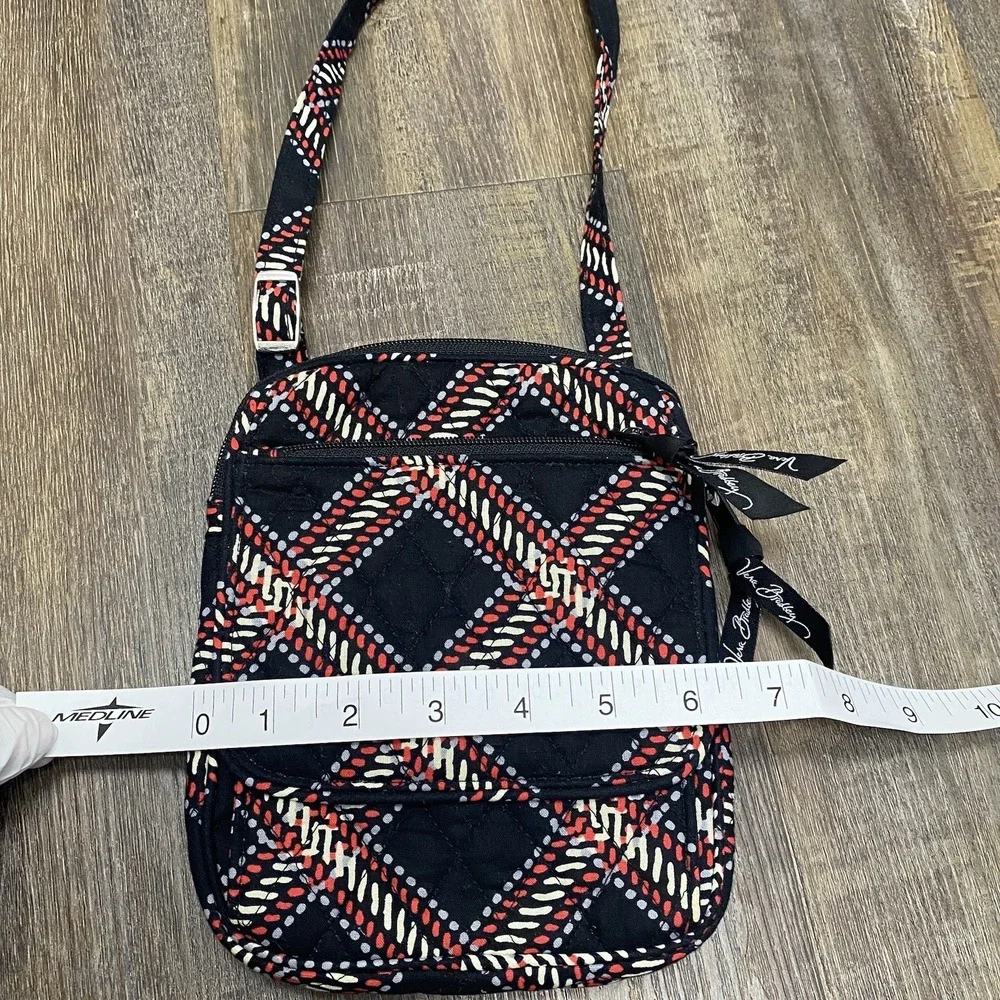 Vera Bradley Mini Hipster Crossbody Bag Black Red White‎ Batik Quilted Cotton